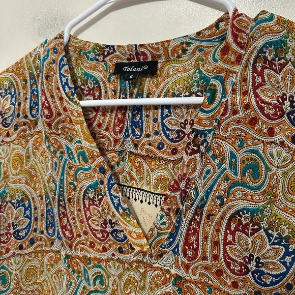Tolani brand women's paisley print blouse bohemian-style Size Small - Picture 7 of 16